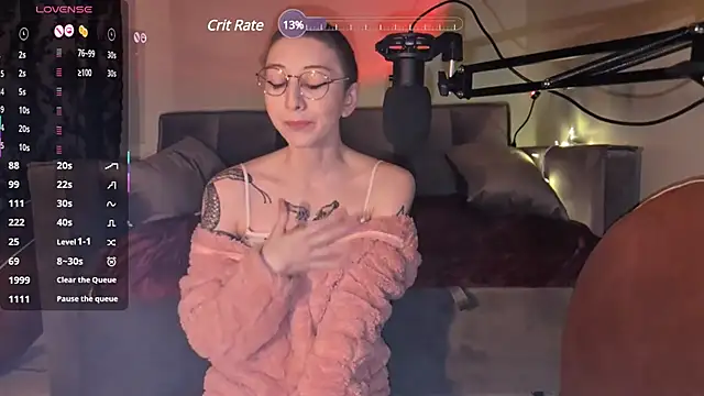 Snapshot of lovelylucyy chatting on February 8, 2025, 11:24 pm lovelylucyy online show from February 8, 2025, 11:24 pm