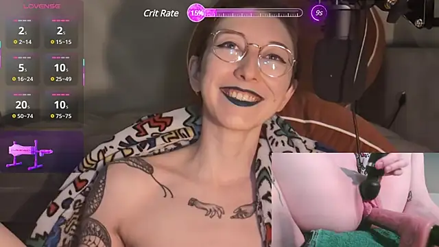 Snapshot of lovelylucyy chatting on March 19, 2025, 4:14 am lovelylucyy online show from March 19, 2025, 4:14 am