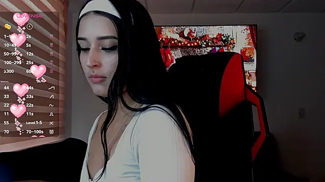 Charlotte greys online show from November 7, 2025, 9:15 pm