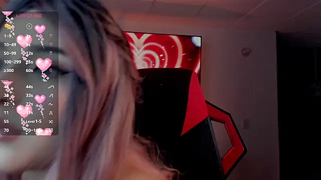 Charlotte greys online show from November 10, 2025, 2:54 am