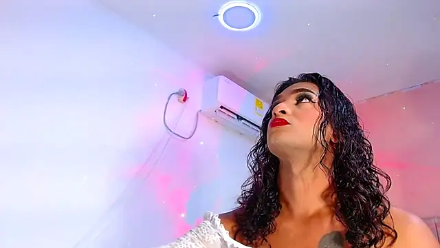 Snapshot of vanessa_nauthygirls chatting on September 29, 2025, 7:51 pm vanessa nauthygirls online show from September 29, 2025, 7:51 pm