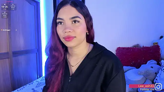 Snapshot of Lee_Ash chatting on February 3, 2026, 4:32 am Lee Ash online show from February 3, 2026, 4:32 am