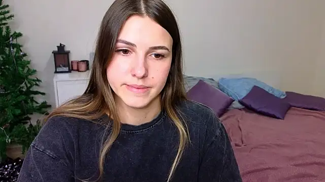 sophia euphoriaa online show from January 21, 2025, 2:37 pm