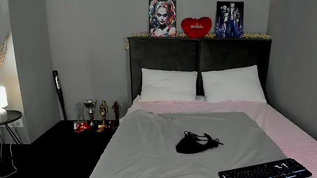 Snapshot of MuscleXXXBarbie chatting on February 24, 2026, 8:56 am MuscleXXXBarbie online show from February 24, 2026, 8:56 am