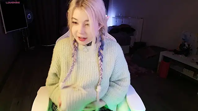 EvaSweetys online show from December 13, 2024, 9:35 am