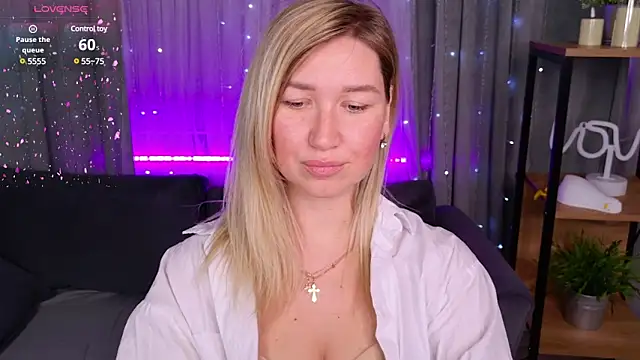 MilaBott online show from January 22, 2025, 7:45 pm