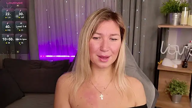 MilaBott online show from September 25, 2025, 8:12 pm