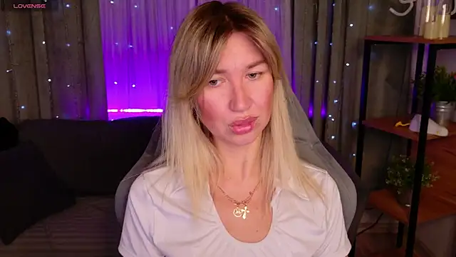 MilaBott online show from February 25, 2026, 7:12 pm