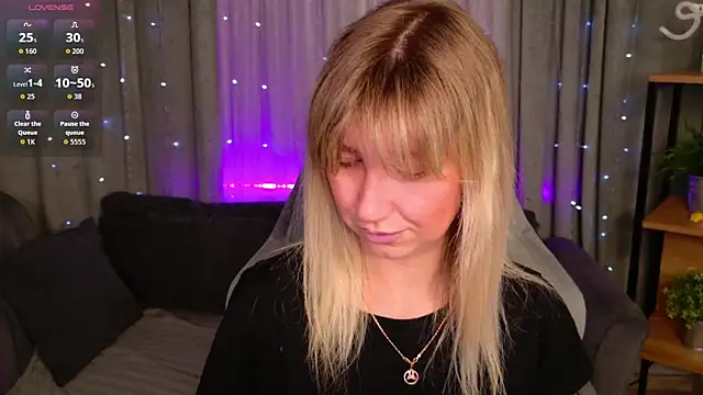 MilaBott online show from April 8, 2026, 7:14 pm