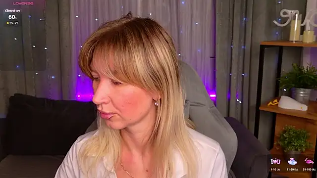 Snapshot of MilaBott chatting on April 16, 2026, 9:39 pm MilaBott online show from April 16, 2026, 9:39 pm