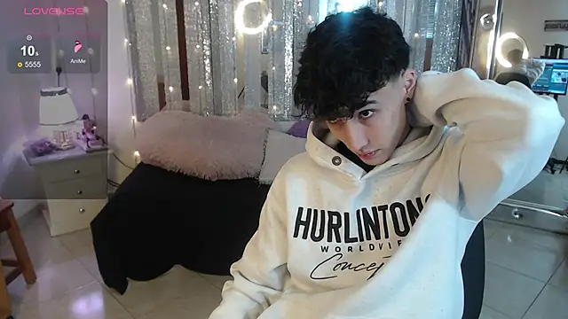 gojo satoru 18 online show from February 5, 2025, 12:06 pm