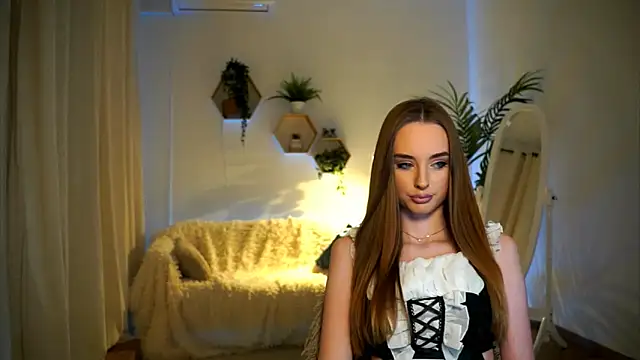 petitegonwiild online show from January 8, 2025, 2:56 pm