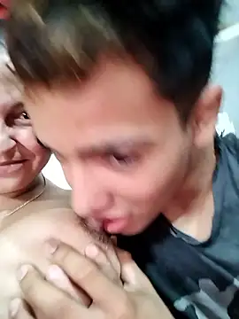 Snapshot of Horny-Mommy-Dirty chatting on January 8, 2026, 3:14 pm Horny-Mommy-Dirty online show from January 8, 2026, 3:14 pm