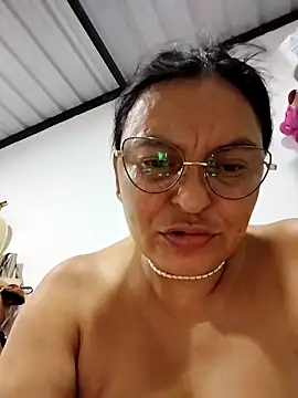 Snapshot of Horny-Mommy-Dirty chatting on March 1, 2026, 2:24 am Horny-Mommy-Dirty online show from March 1, 2026, 2:24 am