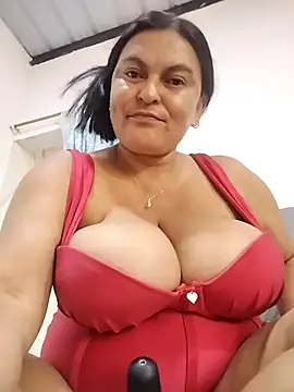 Horny-Mommy-Dirty online show from May 2, 2026, 7:52 pm