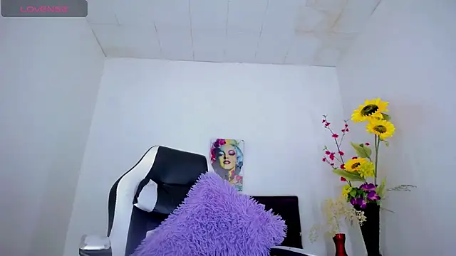 samantha official  online show from December 7, 2024, 1:47 am