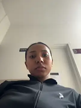Snapshot of GabrielaLugo chatting on June 18, 2026, 6:12 pm GabrielaLugo online show from June 18, 2026, 6:12 pm