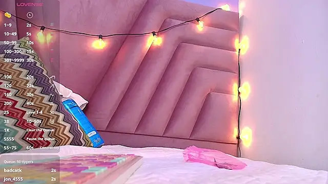 Beautifulskinny18 online show from February 26, 2025, 10:53 pm