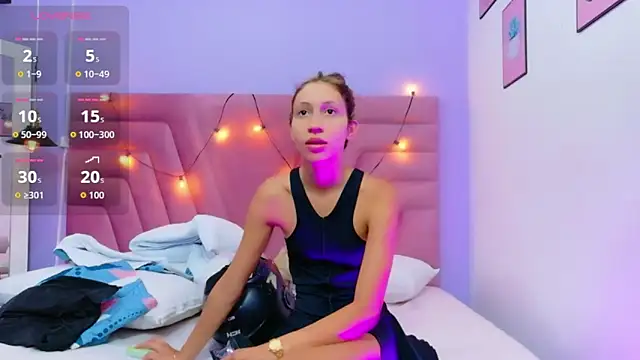 Snapshot of Beautifulskinny18 chatting on April 23, 2026, 7:49 pm Beautifulskinny18 online show from April 23, 2026, 7:49 pm