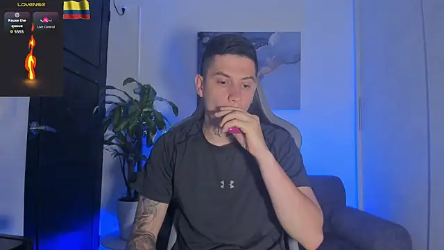 Yeiko Romero  online show from November 5, 2025, 8:20 pm