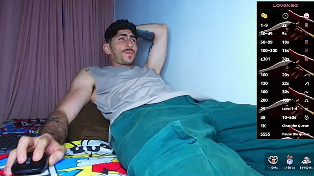 Thomass00 online show from September 21, 2025, 5:09 am