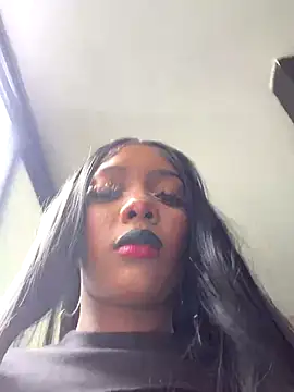 TIFFANYYSTAR online show from November 22, 2025, 6:29 pm