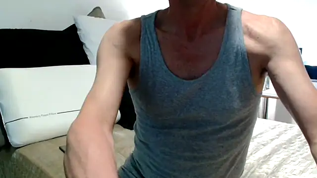 ImYourXtoy online show from May 31, 2026, 7:04 pm