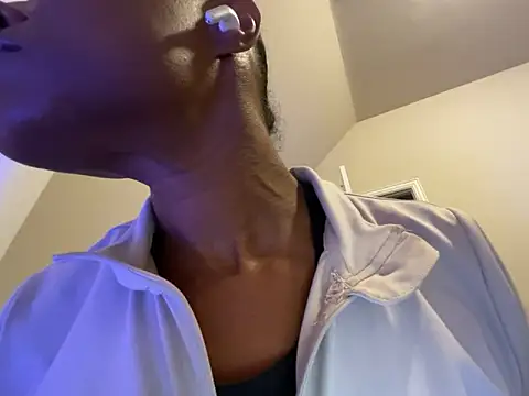 wynterheat online show from November 16, 2025, 7:03 am