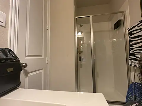 wynterheat online show from March 14, 2026, 7:03 am