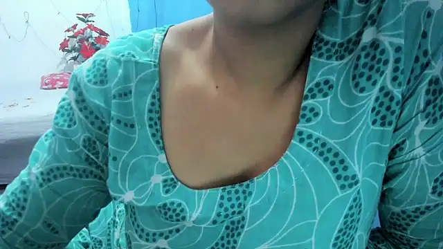 aarjulove online show from October 23, 2025, 8:57 am