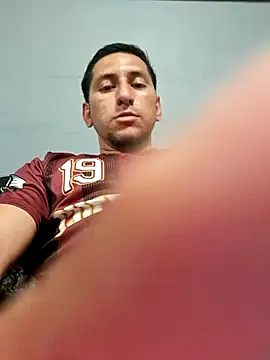 Snapshot of littleboyhot95 chatting on March 28, 2026, 12:43 am littleboyhot95 online show from March 28, 2026, 12:43 am