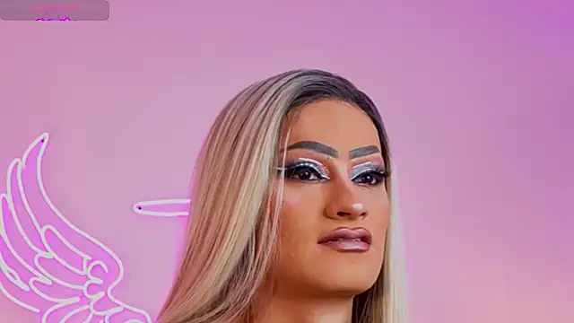  scarletmoore online show from September 9, 2025, 8:03 am