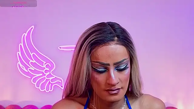  scarletmoore online show from September 22, 2025, 9:44 am