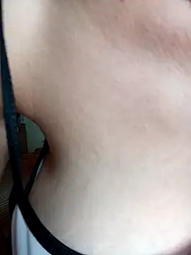 Nandasant09 online show from March 4, 2025, 4:09 pm