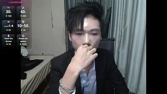 wujiaxing22 online show from December 16, 2025, 7:19 pm