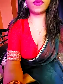 Snapshot of hot_Oliviaa chatting on February 6, 2025, 6:18 am hot Oliviaa online show from February 6, 2025, 6:18 am