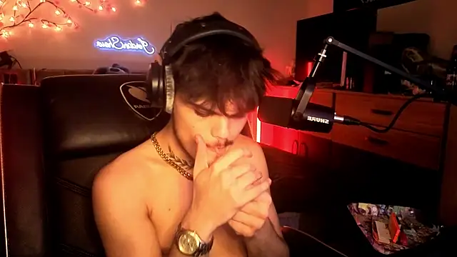 Snapshot of JordanShow chatting on March 10, 2026, 2:55 pm JordanShow online show from March 10, 2026, 2:55 pm