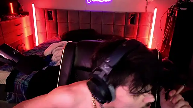 Snapshot of JordanShow chatting on April 2, 2026, 8:34 am JordanShow online show from April 2, 2026, 8:34 am