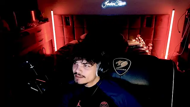 Snapshot of JordanShow chatting on April 11, 2026, 5:28 pm JordanShow online show from April 11, 2026, 5:28 pm