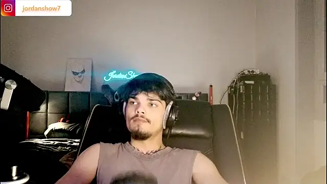 Snapshot of JordanShow chatting on April 13, 2026, 10:59 pm JordanShow online show from April 13, 2026, 10:59 pm