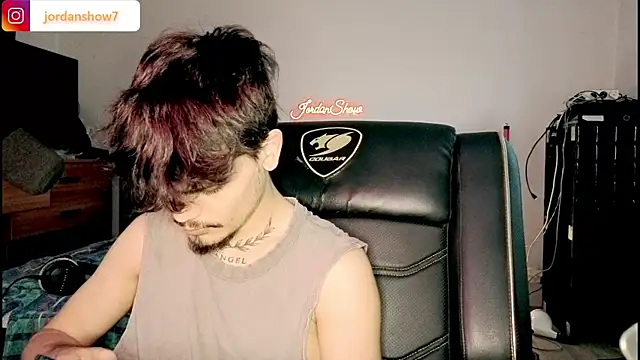 Snapshot of JordanShow chatting on April 14, 2026, 11:05 am JordanShow online show from April 14, 2026, 11:05 am