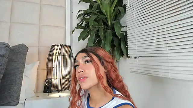 Snapshot of Nia_Bunny chatting on January 14, 2025, 7:32 pm Nia Bunny online show from January 14, 2025, 7:32 pm