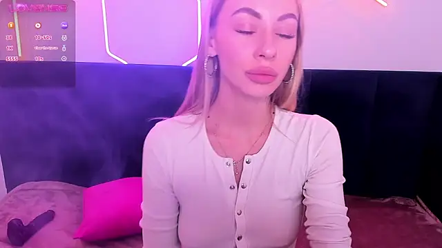 Diana Garrett online show from February 8, 2025, 11:55 am