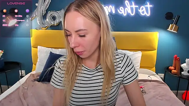 Diana Garrett online show from March 3, 2025, 5:31 am