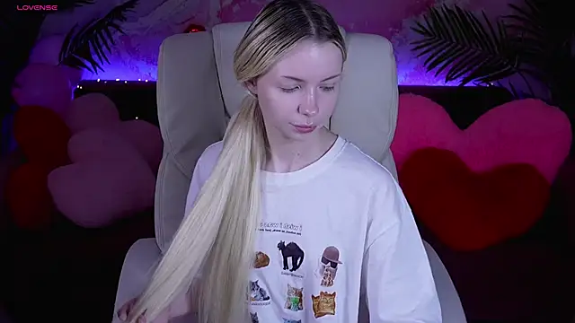 EviStar online show from February 22, 2026, 7:51 am