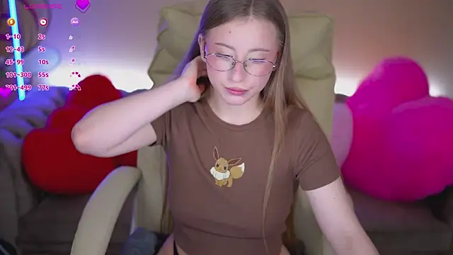 Snapshot of SilverrMoon chatting on February 20, 2026, 2:06 pm SilverrMoon online show from February 20, 2026, 2:06 pm