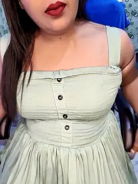 Cute-Raashii online show from October 31, 2025, 1:28 am