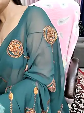 Cute-Raashii online show from April 3, 2026, 11:14 pm