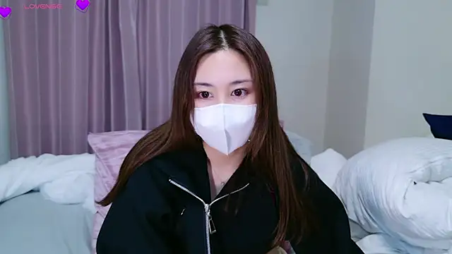 -satomi-jp online show from January 6, 2025, 1:30 pm