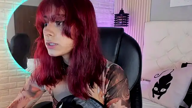 cloe  palmer online show from December 4, 2024, 12:25 pm